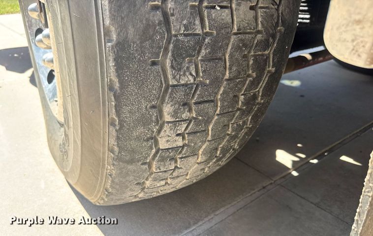 image for item EQ1310 1994 Pierce pumper fire truck