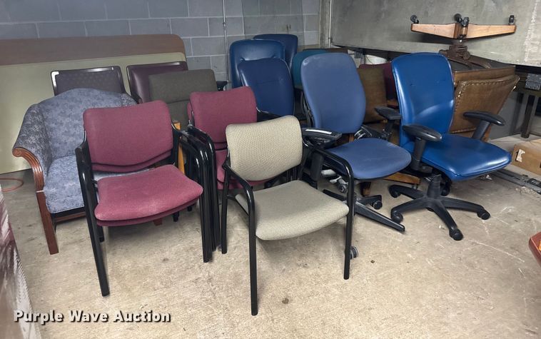 image for item EQ1341 Approximately 26 chairs
