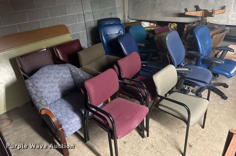 image for item EQ1341 Approximately 26 chairs