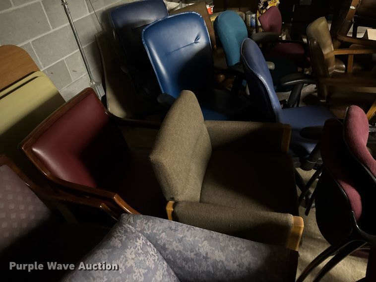 image for item EQ1341 Approximately 26 chairs