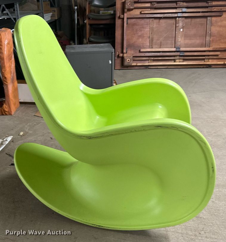 image for item EQ1341 Approximately 26 chairs