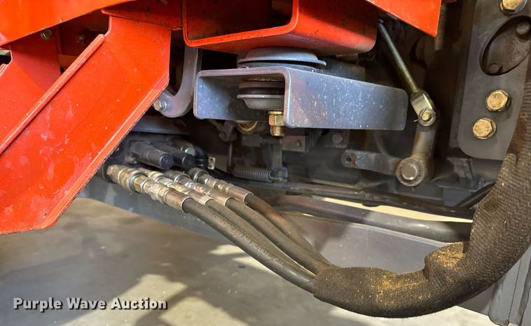 image for item EQ1374 2007 Kioti DK45HSE MFWD tractor