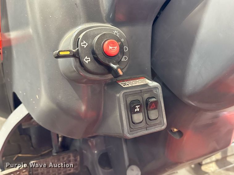 image for item EQ1374 2007 Kioti DK45HSE MFWD tractor