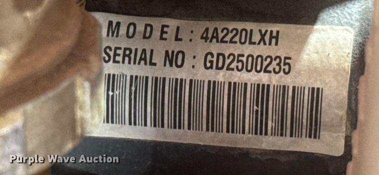 image for item EQ1374 2007 Kioti DK45HSE MFWD tractor