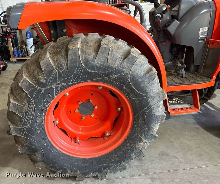 image for item EQ1374 2007 Kioti DK45HSE MFWD tractor