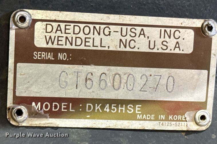 image for item EQ1374 2007 Kioti DK45HSE MFWD tractor