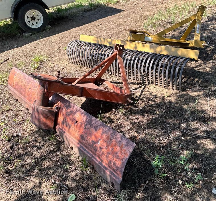 image for item EQ1381 Attachments