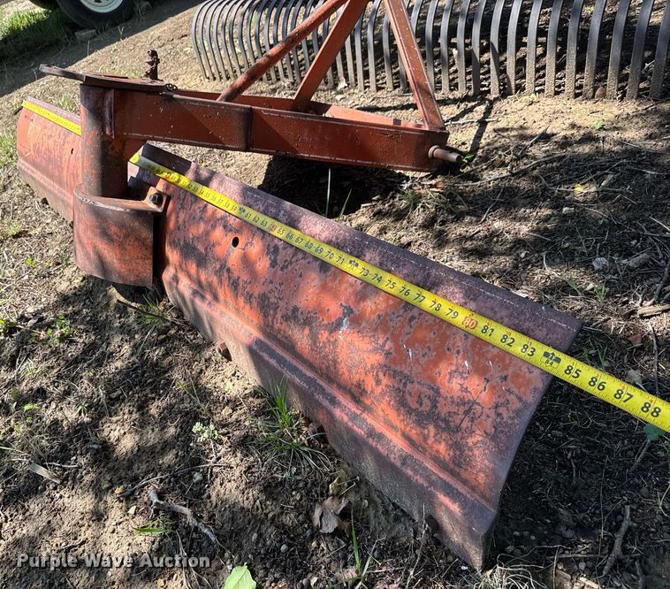 image for item EQ1381 Attachments