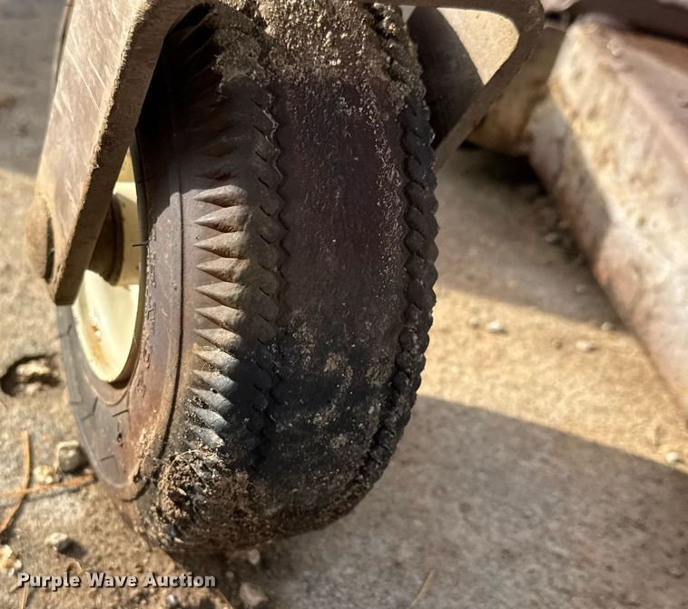 image for item EQ1387 Grasshopper 9572 mower deck