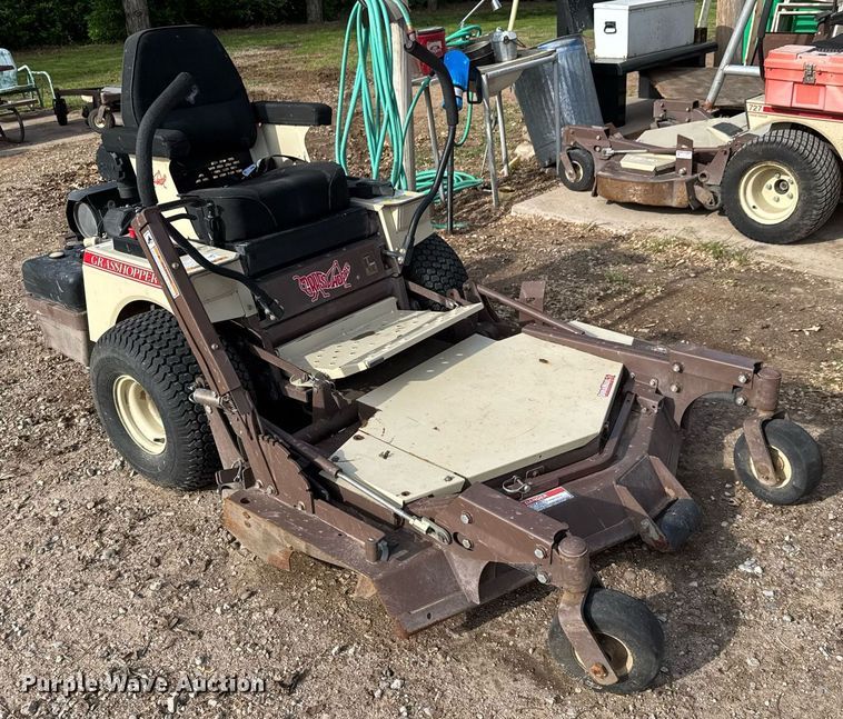 image for item EQ1388 2018 Grasshopper 623T ZTR lawn mower