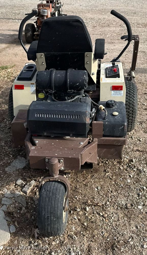 image for item EQ1388 2018 Grasshopper 623T ZTR lawn mower