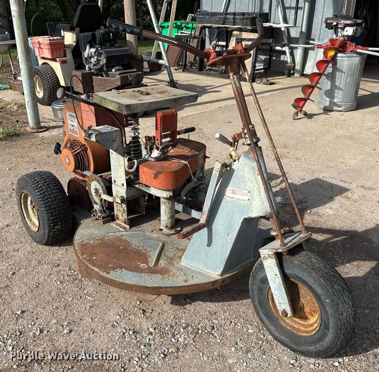 image for item EQ1389 Heckendorn 73901 lawn mower