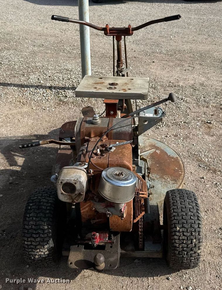 image for item EQ1389 Heckendorn 73901 lawn mower