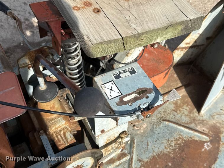 image for item EQ1389 Heckendorn 73901 lawn mower