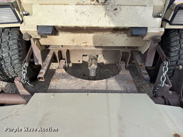 image for item EQ1390 2005 Grasshopper 727KW lawn mower