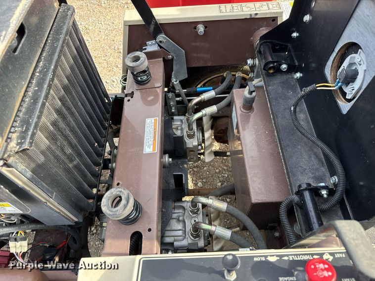 image for item EQ1390 2005 Grasshopper 727KW lawn mower