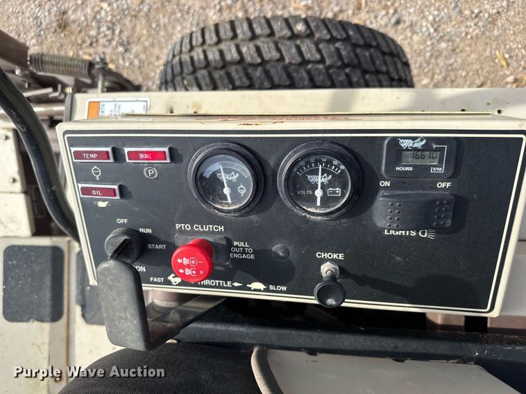 image for item EQ1390 2005 Grasshopper 727KW lawn mower