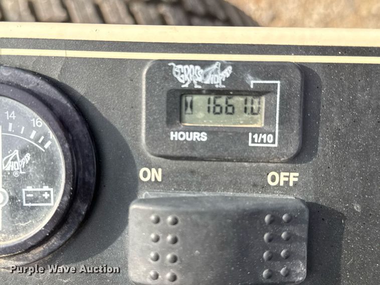 image for item EQ1390 2005 Grasshopper 727KW lawn mower