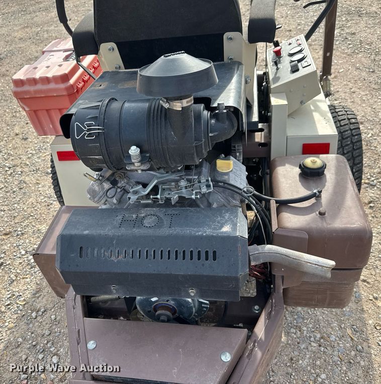 image for item EQ1390 2005 Grasshopper 727KW lawn mower