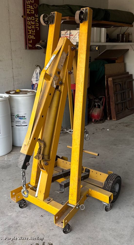 image for item EQ1392 Craftsman engine hoist