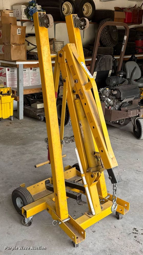 image for item EQ1392 Craftsman engine hoist