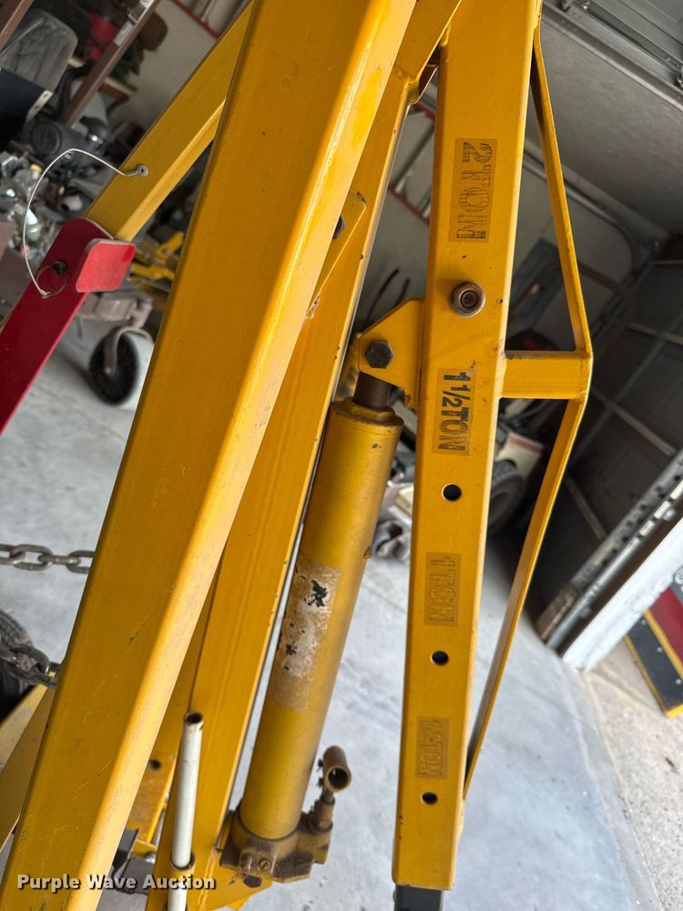 image for item EQ1392 Craftsman engine hoist