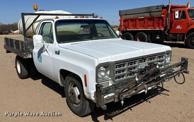 image for item EQ4577 1977 Chevrolet C30 flatbed pickup truck