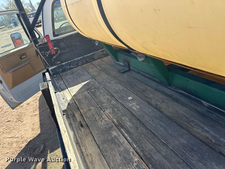 image for item EQ4577 1977 Chevrolet C30 flatbed pickup truck