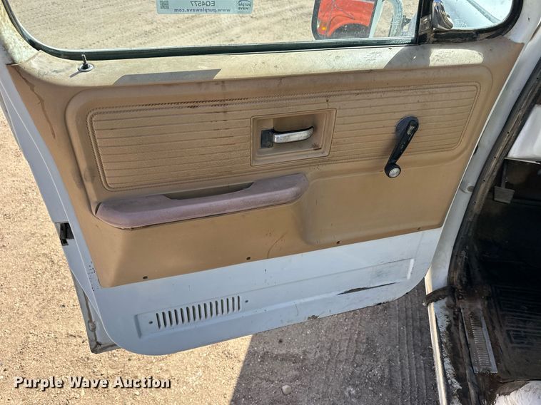 image for item EQ4577 1977 Chevrolet C30 flatbed pickup truck