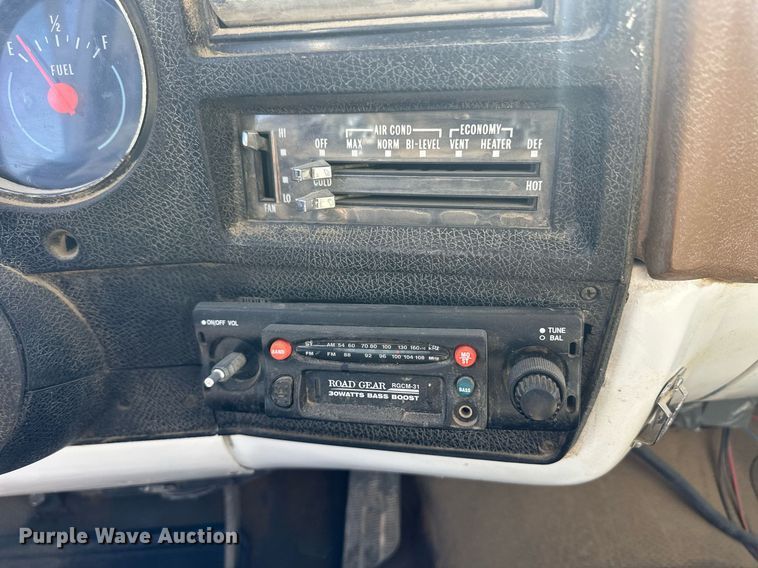 image for item EQ4577 1977 Chevrolet C30 flatbed pickup truck