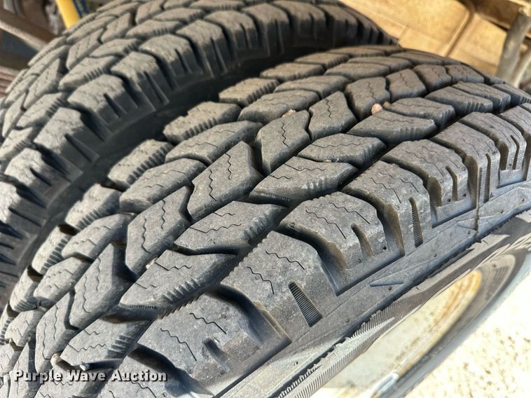 image for item EQ4577 1977 Chevrolet C30 flatbed pickup truck