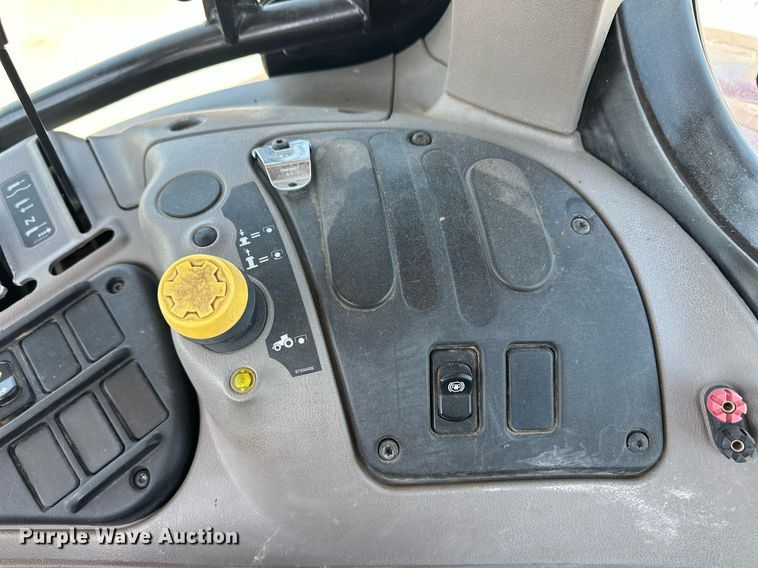 image for item EQ4578 2015 Case IH Maxxum 125 MFWD tractor