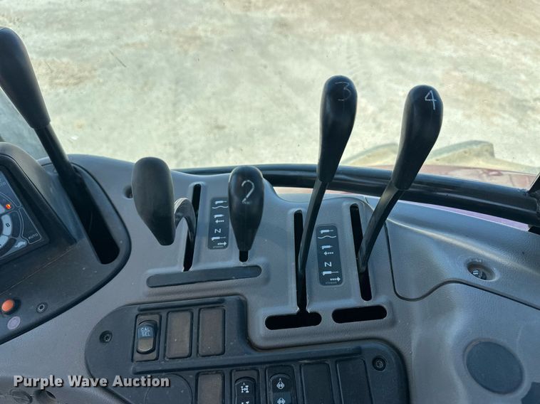 image for item EQ4578 2015 Case IH Maxxum 125 MFWD tractor