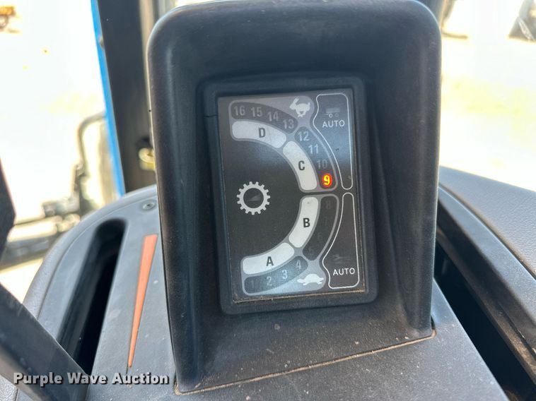 image for item EQ4578 2015 Case IH Maxxum 125 MFWD tractor