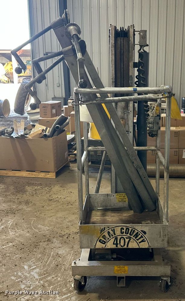 image for item EQ4583 Genie PLC-24 vertical lift