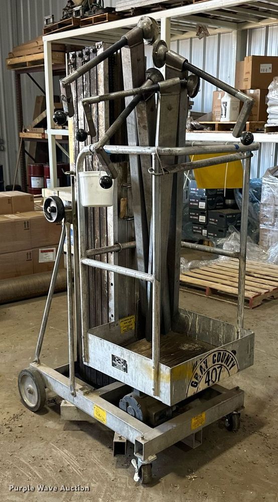 image for item EQ4583 Genie PLC-24 vertical lift
