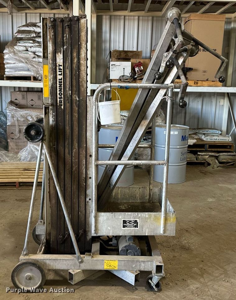 image for item EQ4583 Genie PLC-24 vertical lift