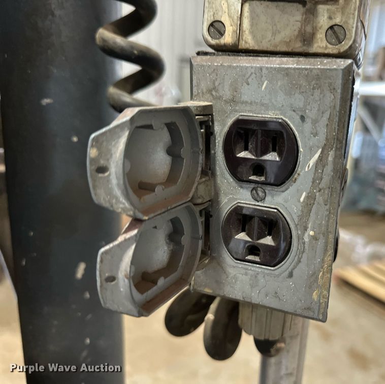 image for item EQ4583 Genie PLC-24 vertical lift