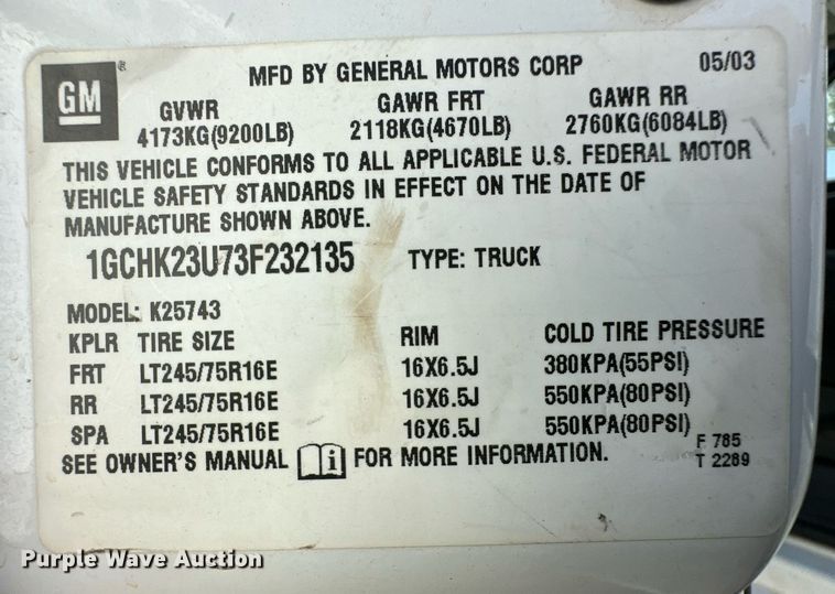 image for item EQ4585 2003 Chevrolet Silverado 2500HD Crew Cab pickup truck