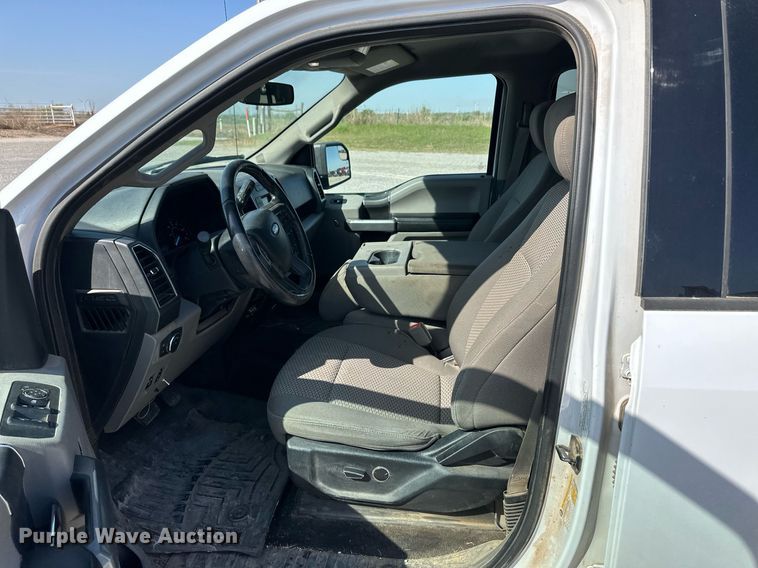 image for item EQ4586 2018 Ford F150 SuperCrew pickup truck