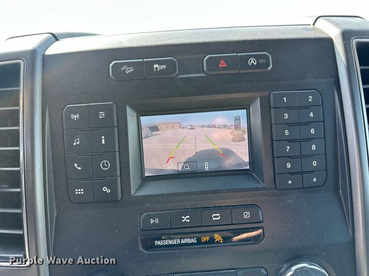 image for item EQ4586 2018 Ford F150 SuperCrew pickup truck