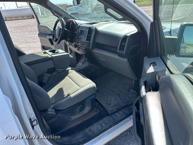 image for item EQ4586 2018 Ford F150 SuperCrew pickup truck