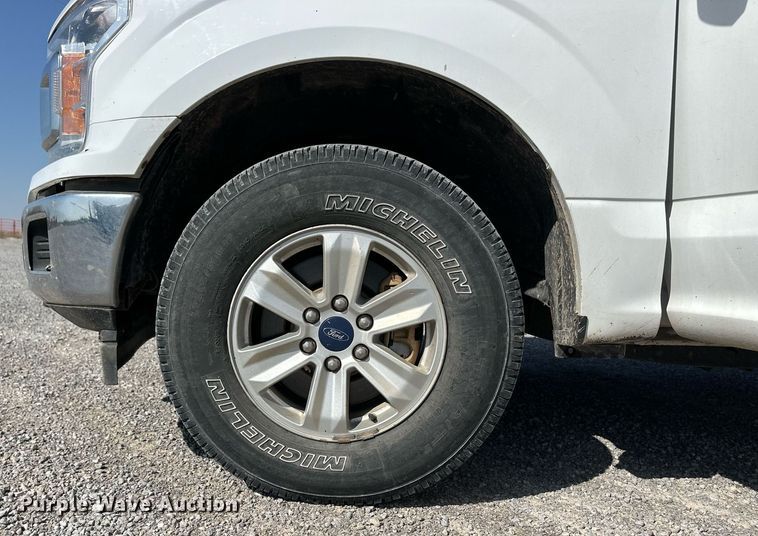 image for item EQ4586 2018 Ford F150 SuperCrew pickup truck