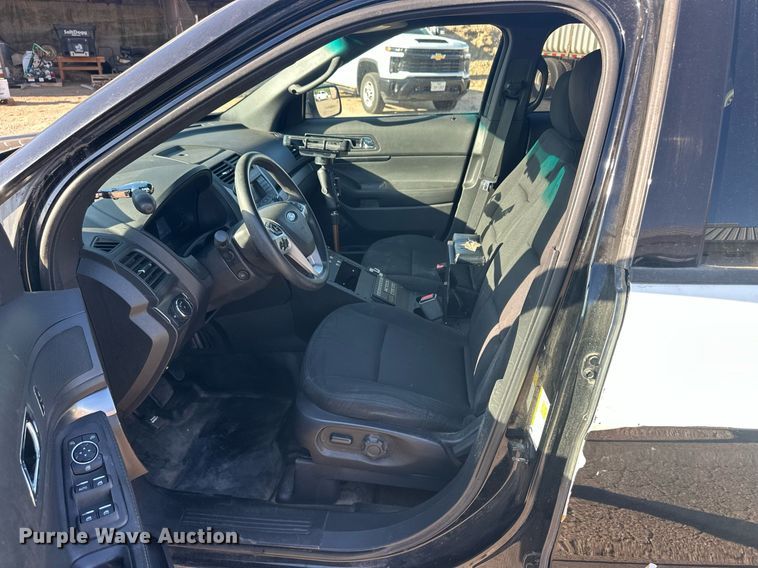 image for item EQ4600 2015 Ford Explorer Police Interceptor SUV