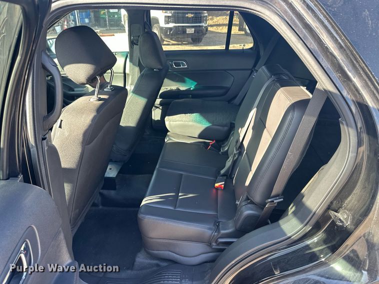 image for item EQ4600 2015 Ford Explorer Police Interceptor SUV