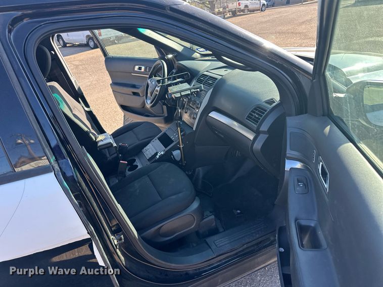 image for item EQ4600 2015 Ford Explorer Police Interceptor SUV