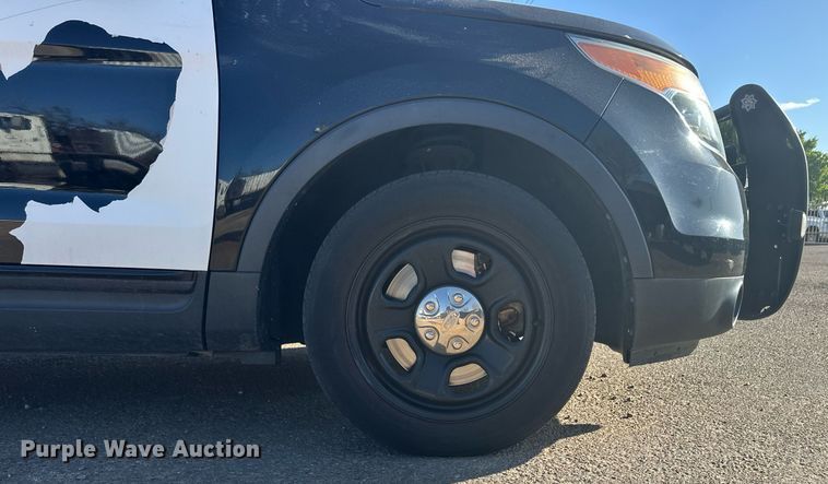 image for item EQ4600 2015 Ford Explorer Police Interceptor SUV