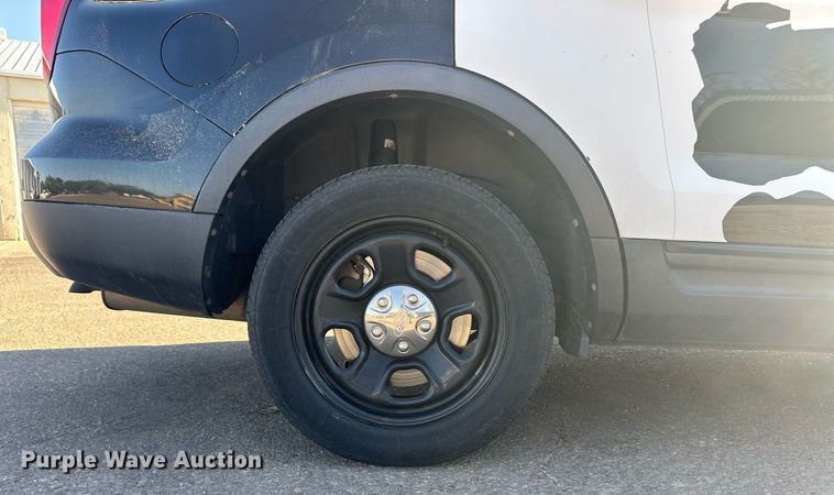 image for item EQ4600 2015 Ford Explorer Police Interceptor SUV