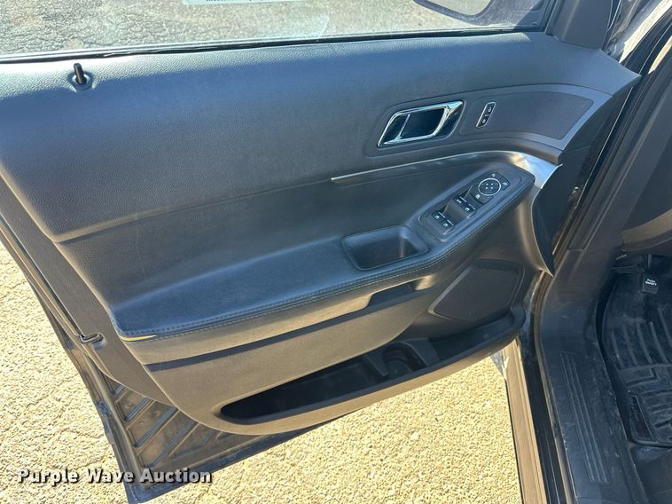 image for item EQ4601 2015 Ford Explorer Police Interceptor SUV