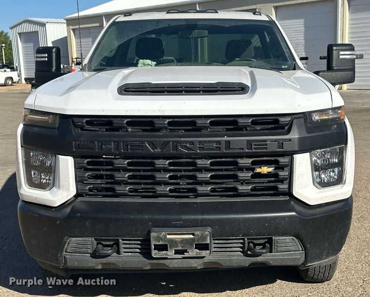 image for item EQ4604 2020 Chevrolet Silverado 3500HD flatbed pickup truck